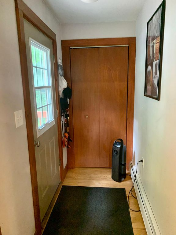 586 East St, Lenox, MA 01240