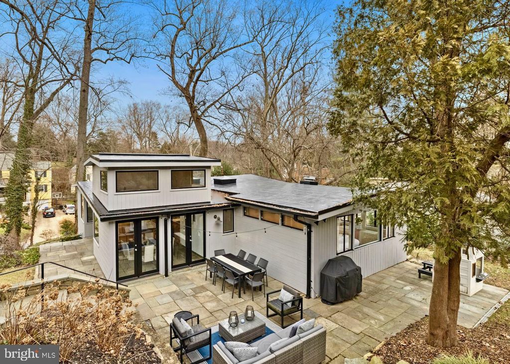 3514 Woodbine St, Chevy Chase, MD 20815