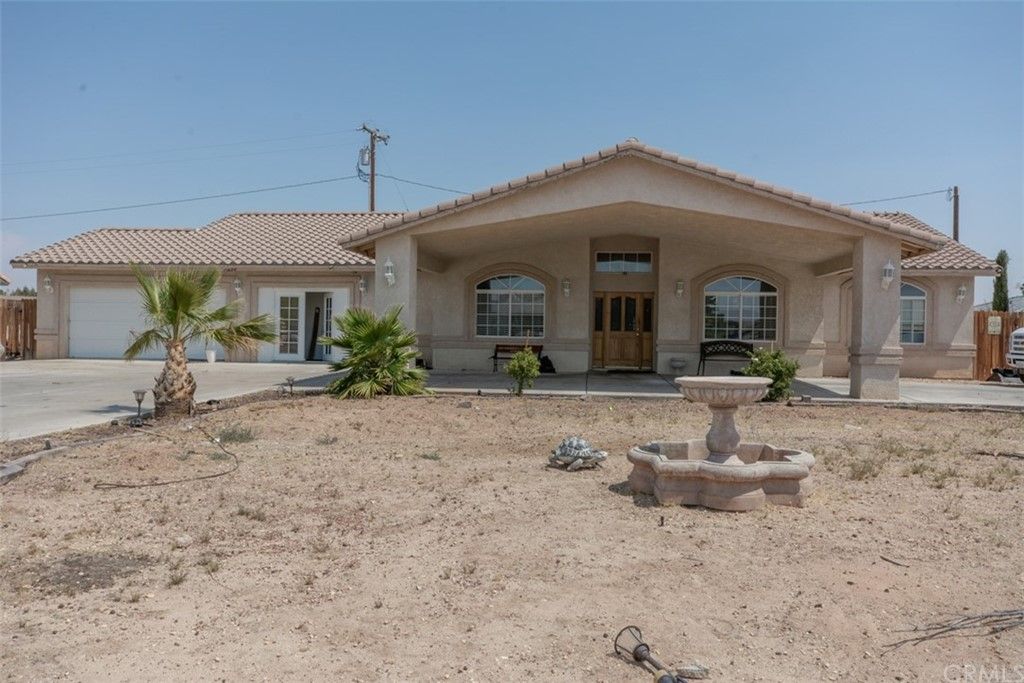 19940 Yucca Loma Rd, Apple Valley, CA 92307
