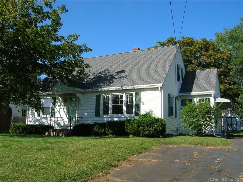 21 Tuccitto Rd, Portland, CT 06480