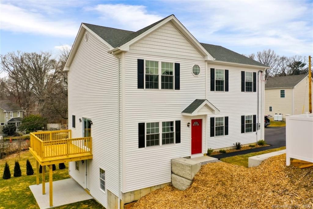 50 Infield St, Bridgeport, CT 06606
