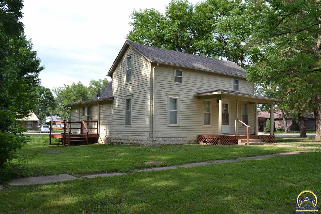 203 W 7th St, Lyndon, KS 66451 Trulia