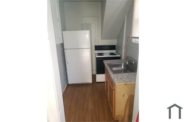 18041 Pelkey St #2, Detroit, MI 48205
