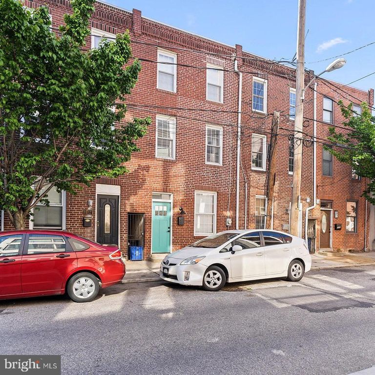 1114 Leopard St, Philadelphia, PA 19123