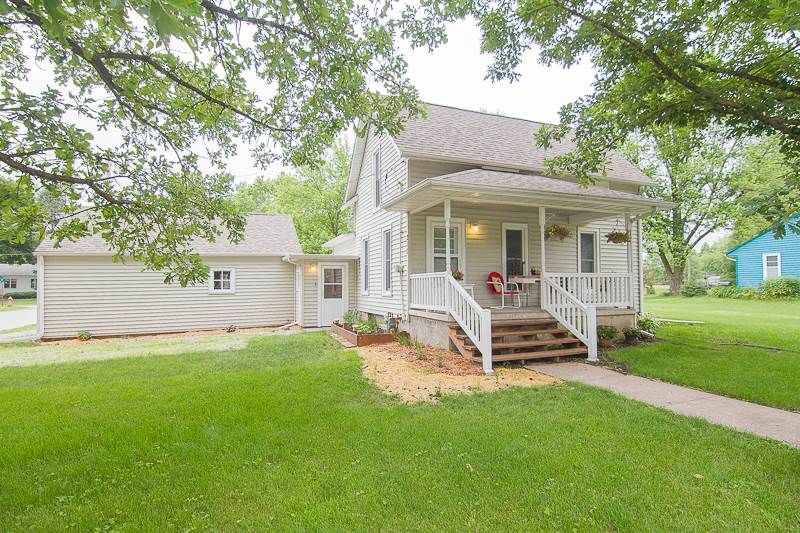 217 G Ave, Kalona, IA 52247 Trulia