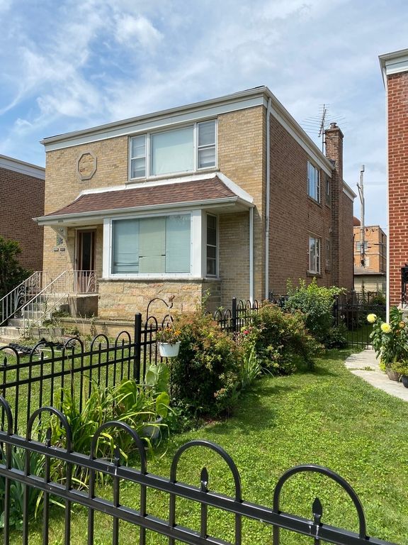 4904 N Kimball Ave, Chicago, IL 60625