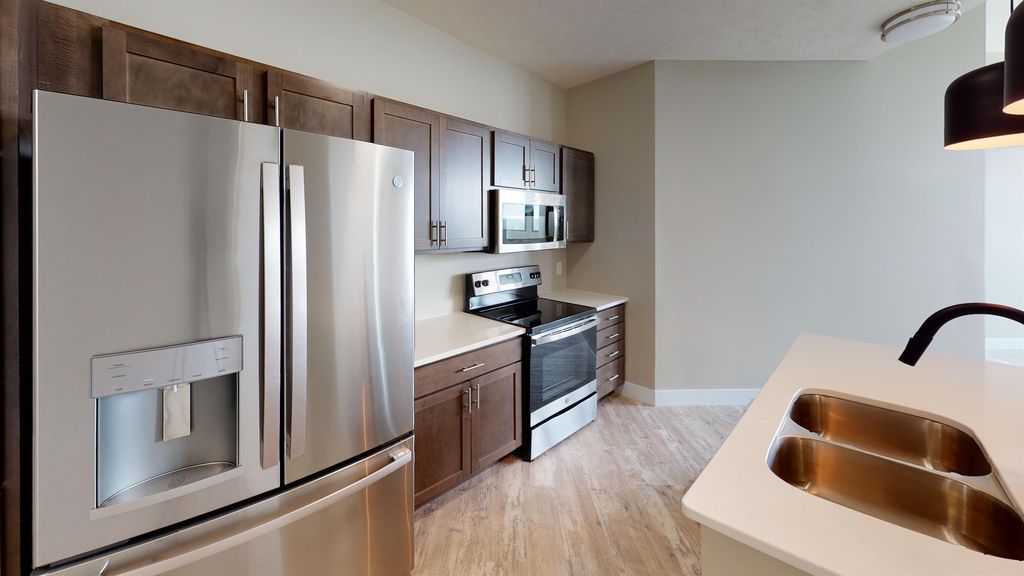 2112 University Dr, Kearney, NE 68845