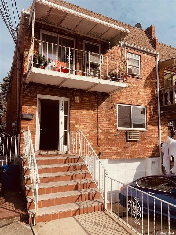 62-25 65th Street, Middle Village, NY 11379