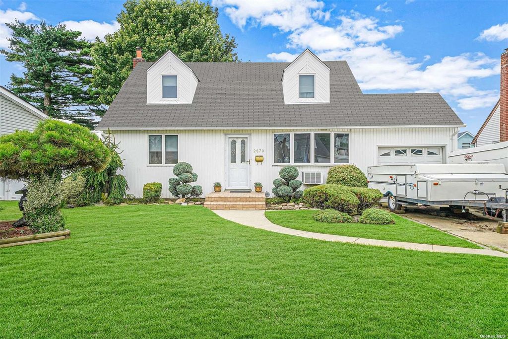 2370 Gladmore Street, East Meadow, NY 11554 Trulia