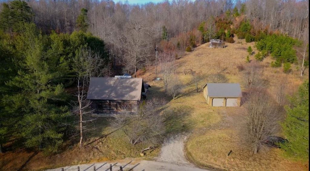 372 Duck Puddle Rd, Greenup, KY 41144