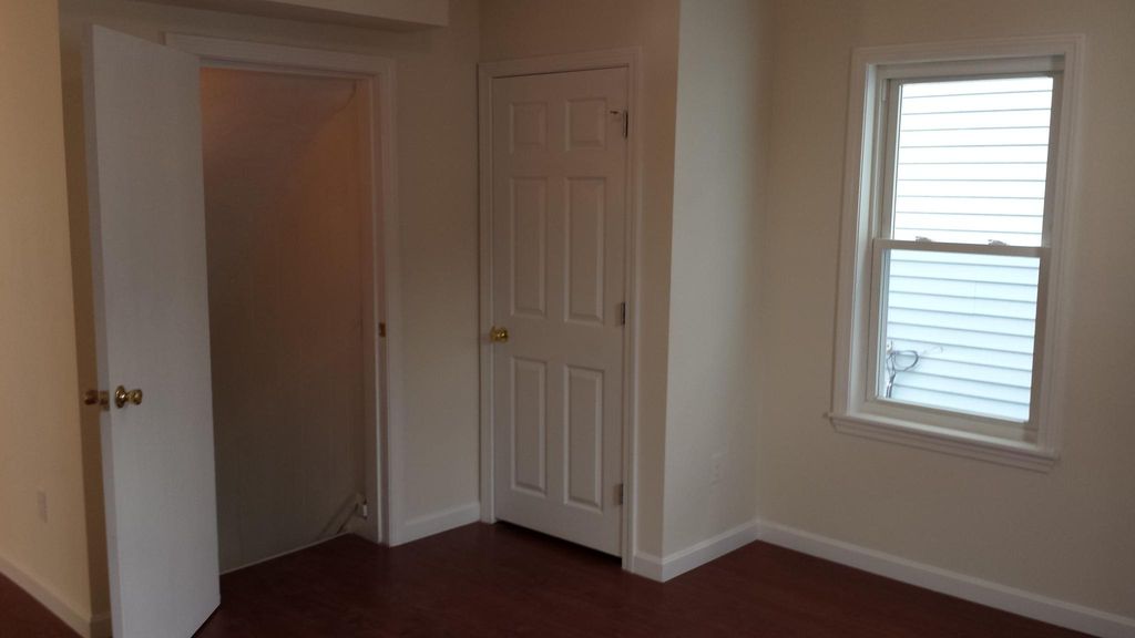 17 Kittredge St, Roslindale, MA 02131