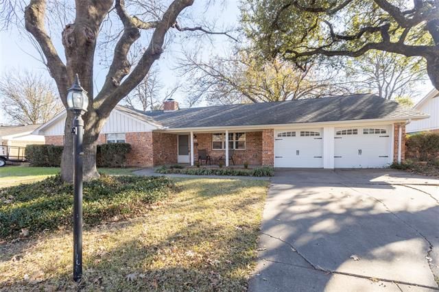 7216 Green Meadow Dr, North Richland Hills, TX 76180
