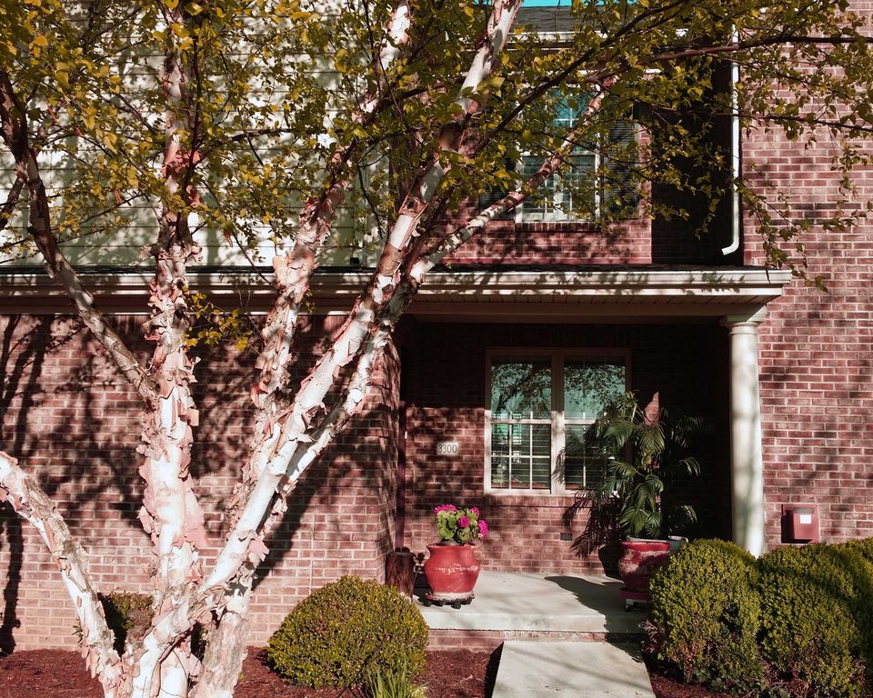 3300 Spangler Dr, Lexington, KY 40517