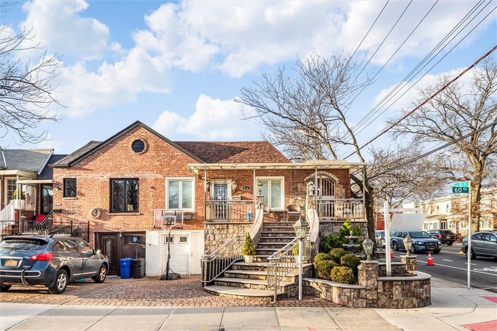 6823 60th Rd, Maspeth, NY 11378 Trulia
