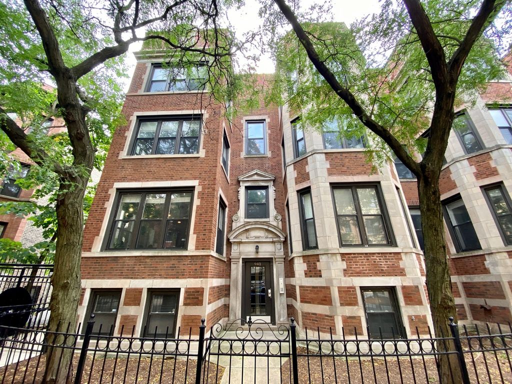 941 W Gordon Ter #1W, Chicago, IL 60613