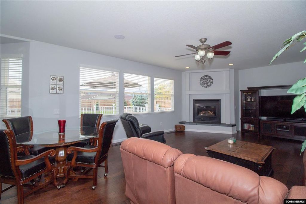 18210 Glen Lakes Ct, Reno, NV 5 Bed, 3 Bath SingleFamily Home 25