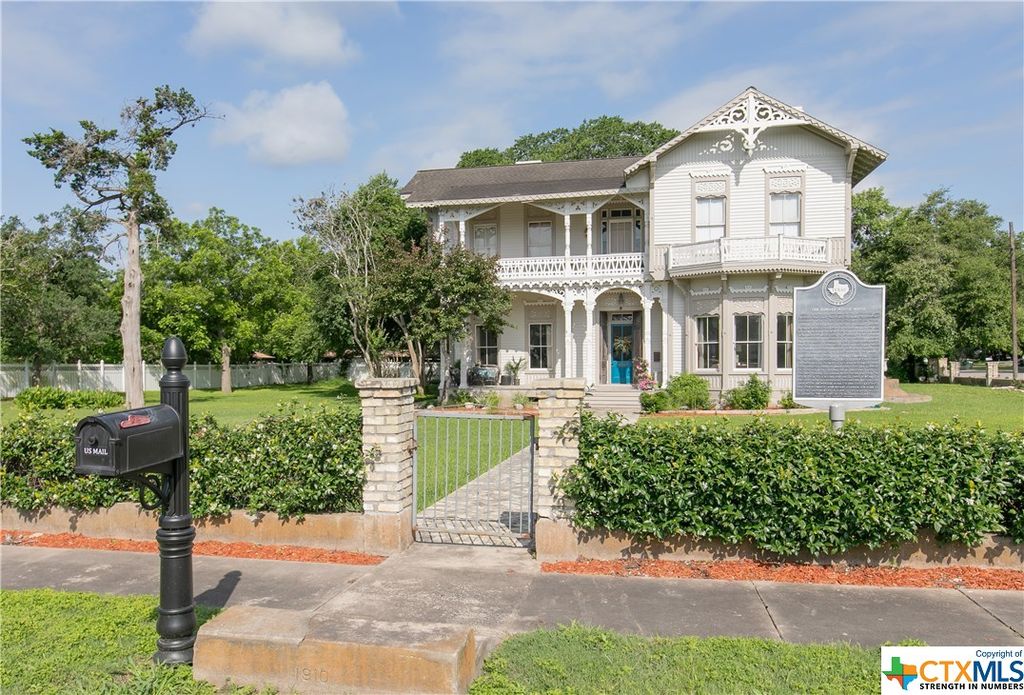 218 Terrell St, Cuero, TX 77954 Trulia