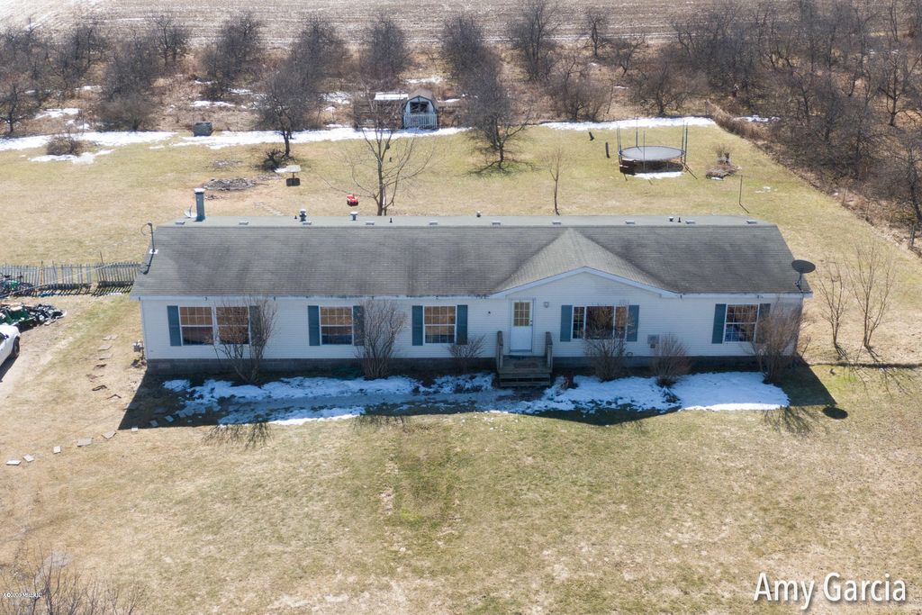 1820 17 Mile Rd, Kent City, MI 49330 Trulia