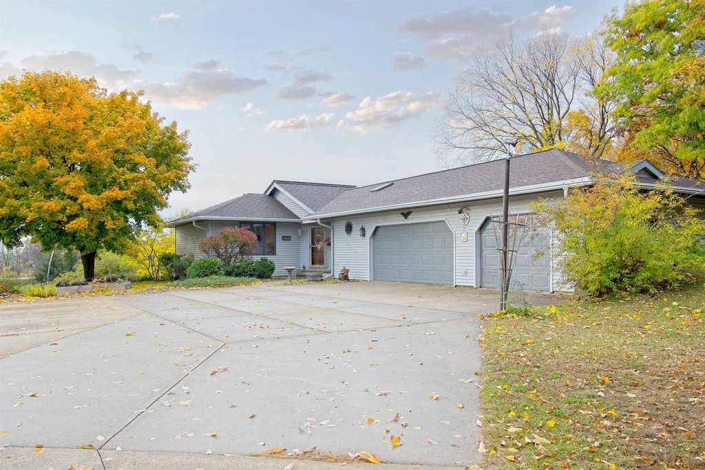 N6781 Donlin Drive, Pardeeville, WI 53954 Trulia