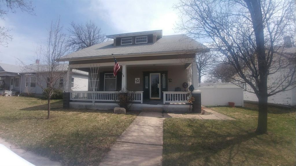 208 N Harris St, Wilber, NE 68465 Trulia