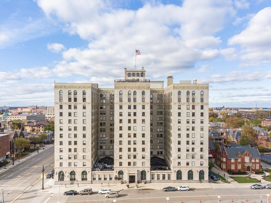 15 E Kirby 220 St #220, Detroit, MI 48202