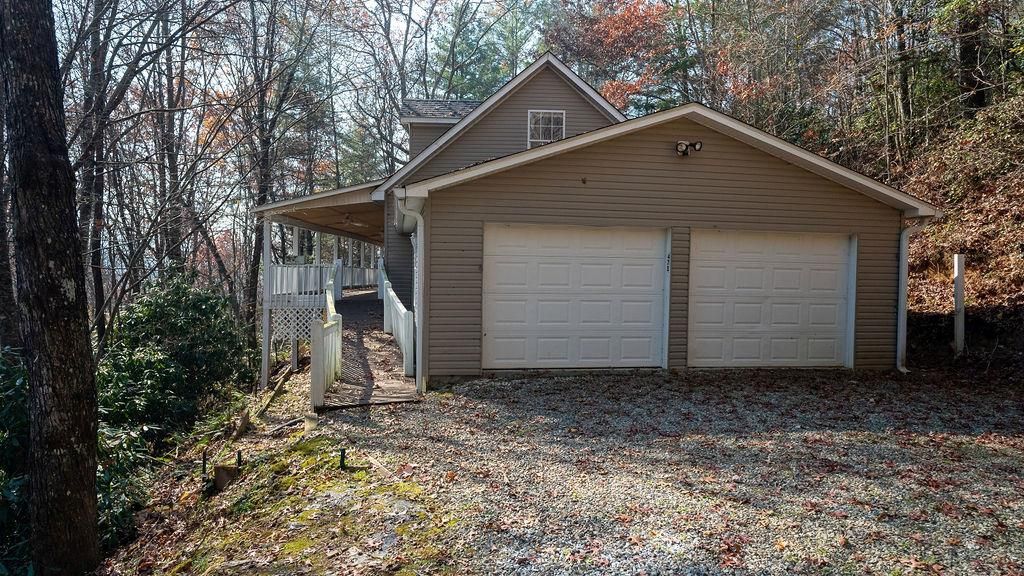 475 Whispering Springs Ln, Topton, NC 28781 SingleFamily Home for Sale