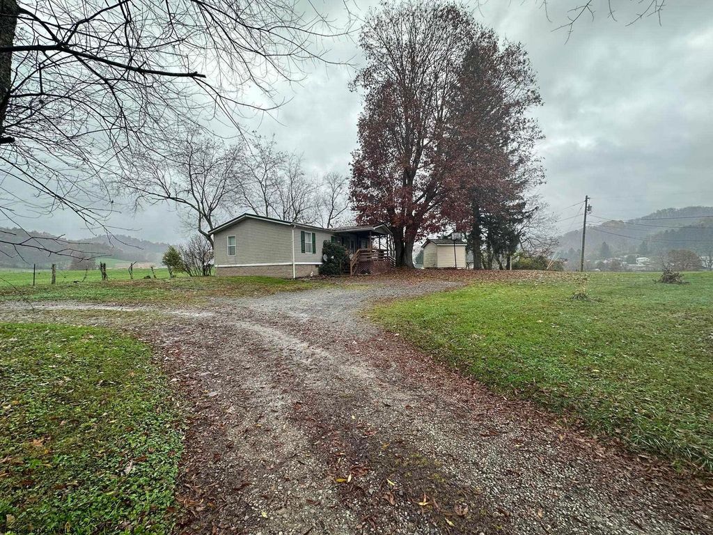 40 W Point Dr, Belington, WV 26250 Trulia