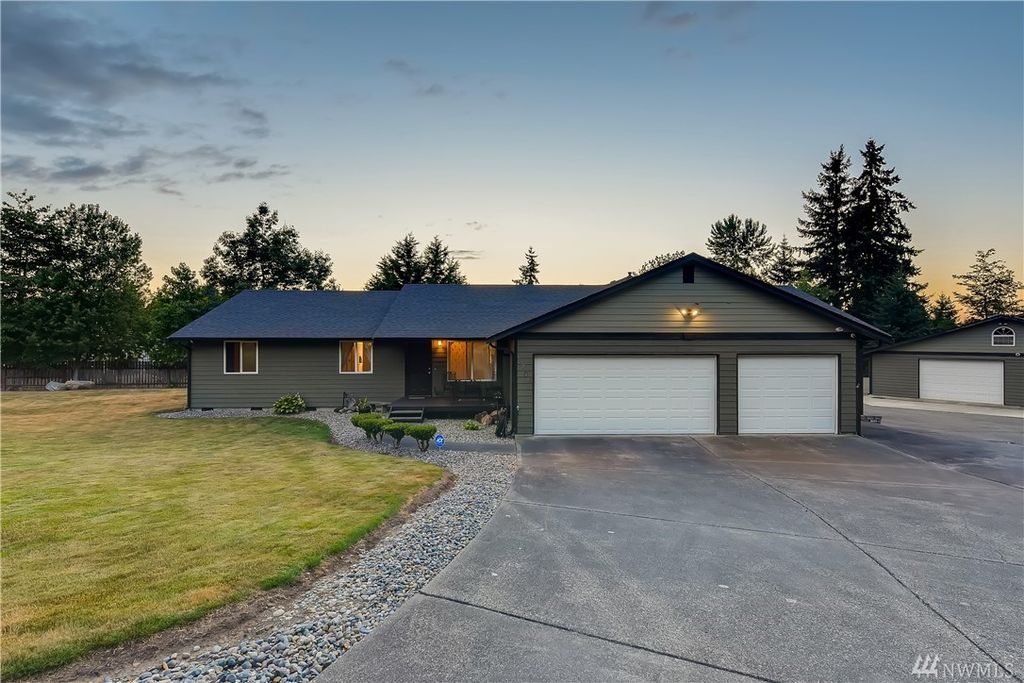 3704 164th Ave, Bonney Lake, WA 98391