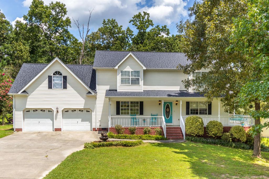620 Spring Meadows Dr, Ringgold, GA 3 Bed, 3 Bath SingleFamily Home