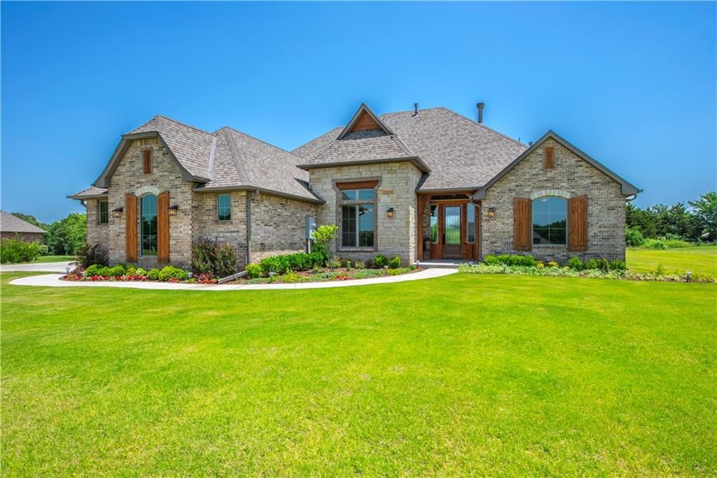 7420 Misty Glen Dr, Edmond, OK 4 Bed, 5 Bath Single