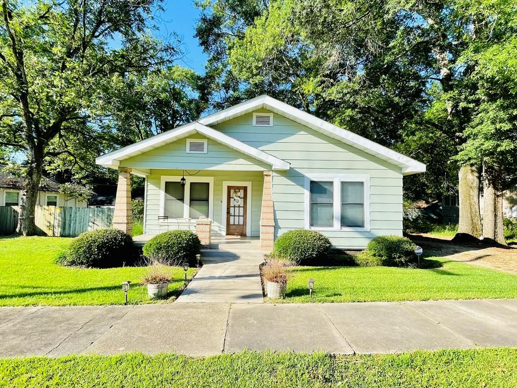 321 W Congress St, Brookhaven, MS 2 Bed, 1 Bath SingleFamily Home