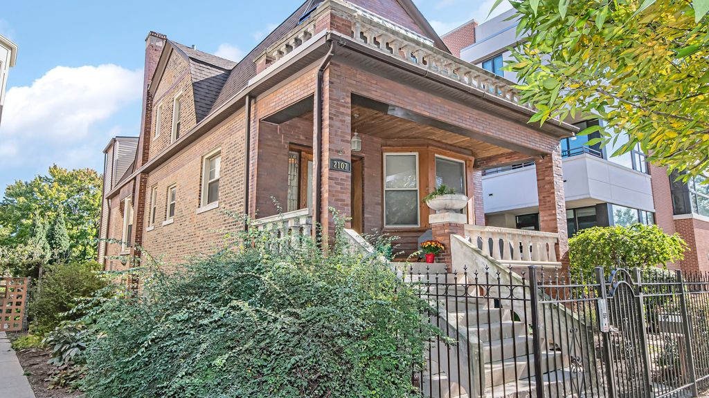 2107 N Kedzie Blvd, Chicago, IL 60647