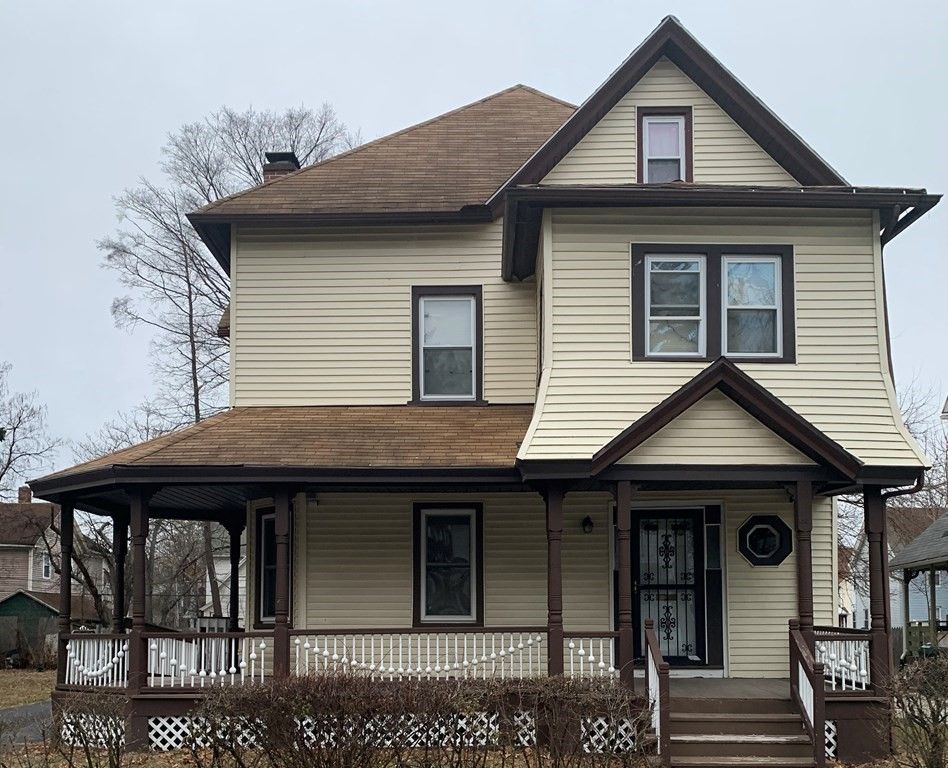 152 Marion St, Springfield, MA 01109