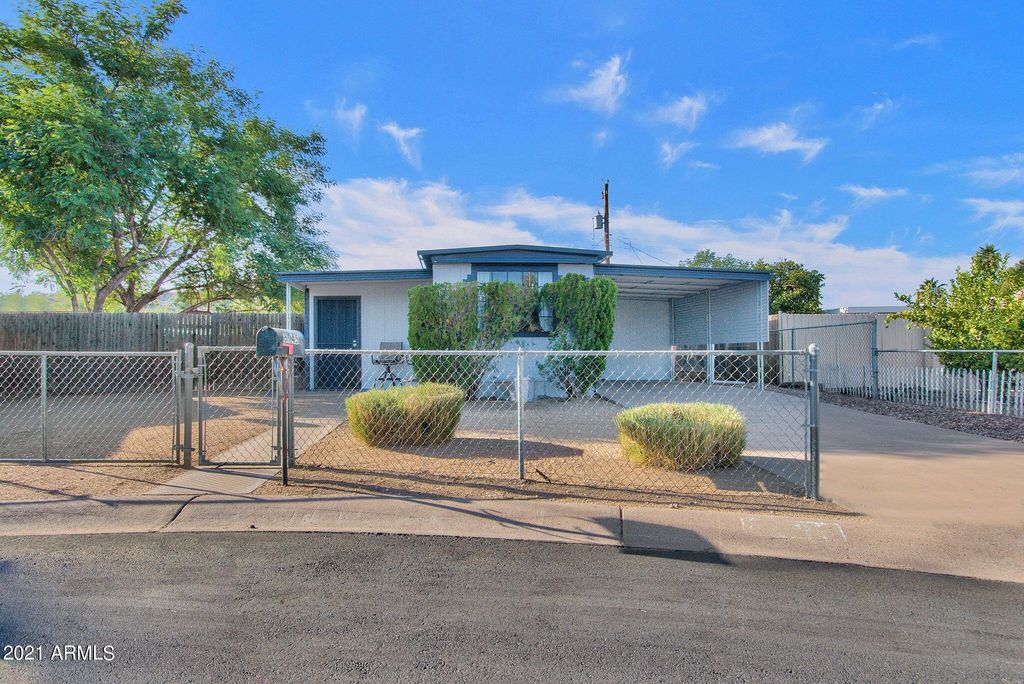8145 E Bonnell St, Mesa, AZ 85207