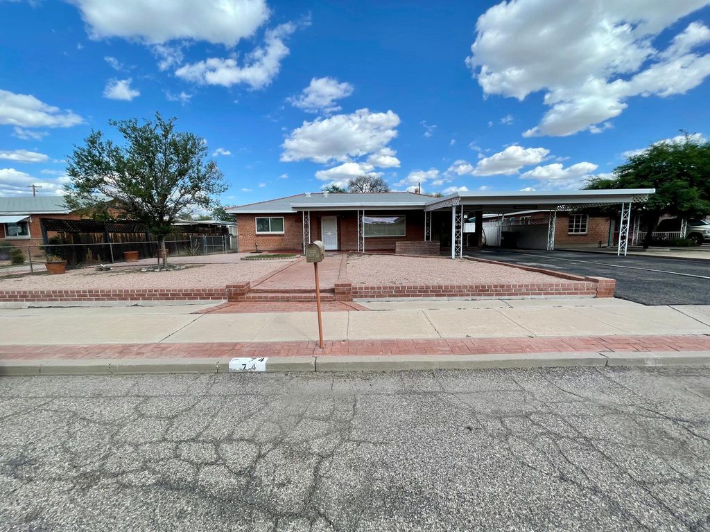 74 N Davila Cir, Tucson, AZ 85745