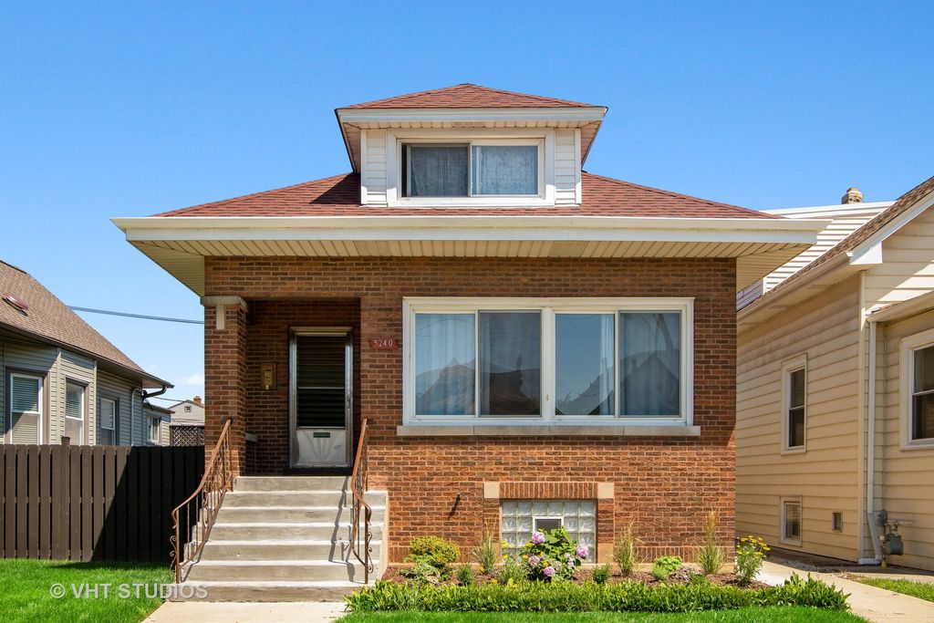 5240 W Eddy St, Chicago, IL 60641