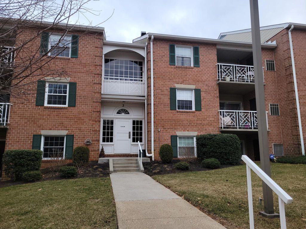 3 Lucan Ct #301, Lutherville Timonium, MD 21093