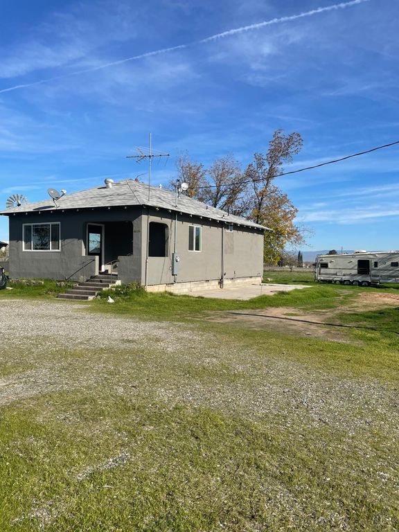 6010 Walnut Rd, Corning, CA 96021