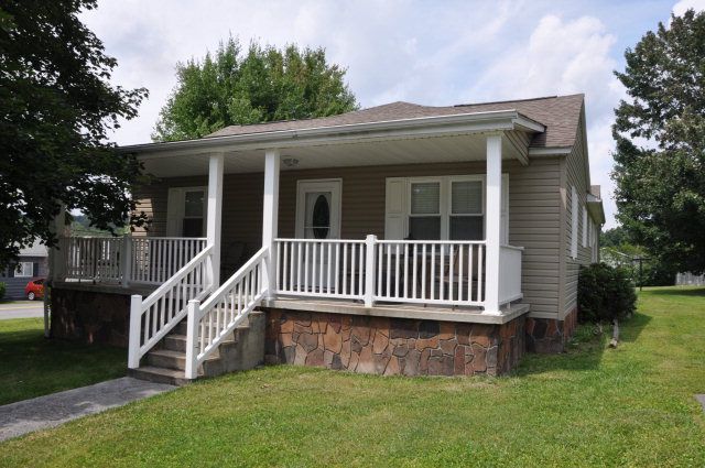 322 Teel Rd, Beckley, WV 25801