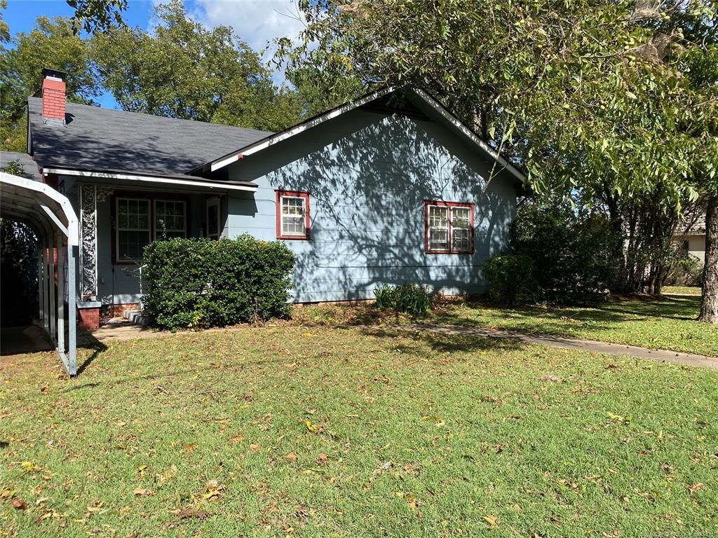 324 W Plum St, Durant, OK 74701