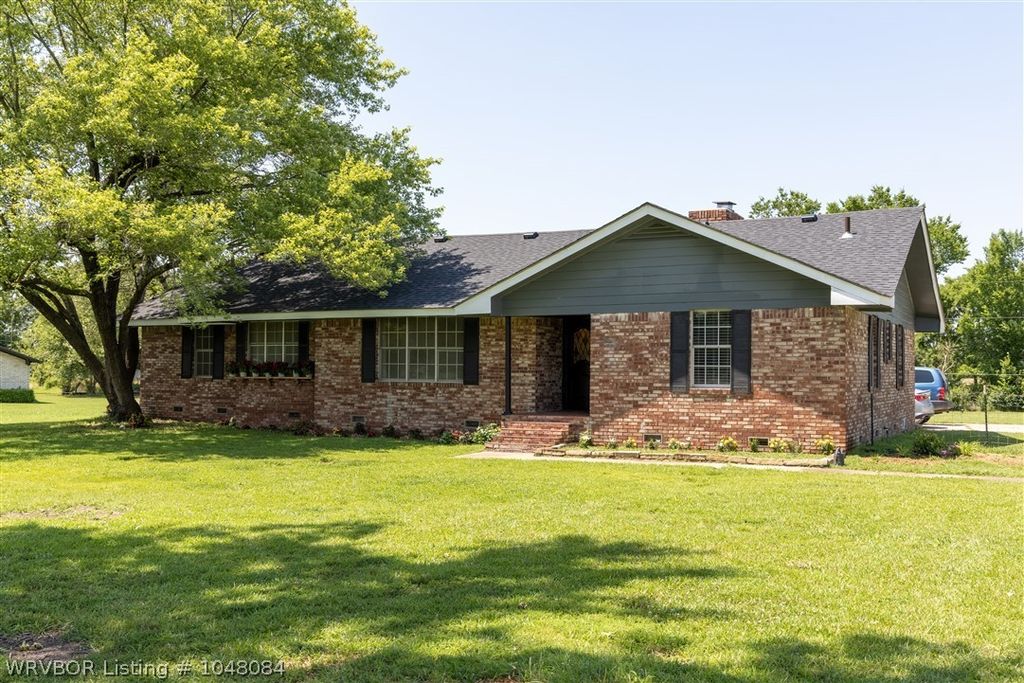 713 W Little Flower Ln, Stigler, OK 74462 MLS 1048084 Trulia
