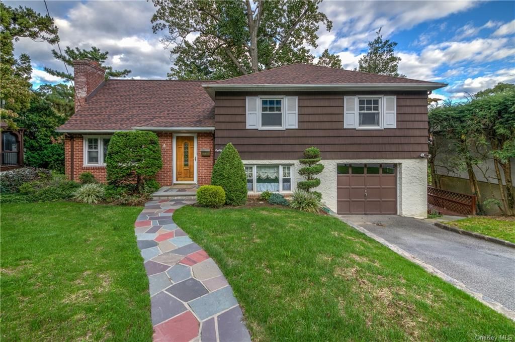 80 Brookdale Dr, Yonkers, NY 10710