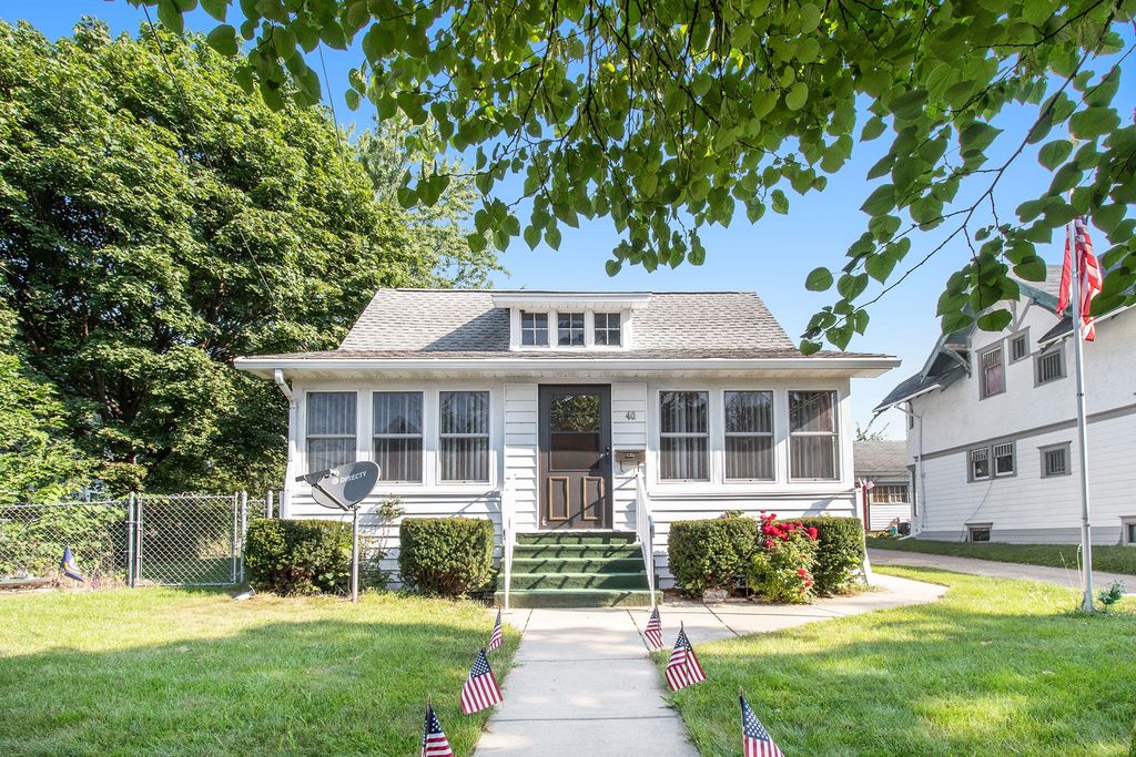 40 Glenwood Ave, Battle Creek, MI 49037