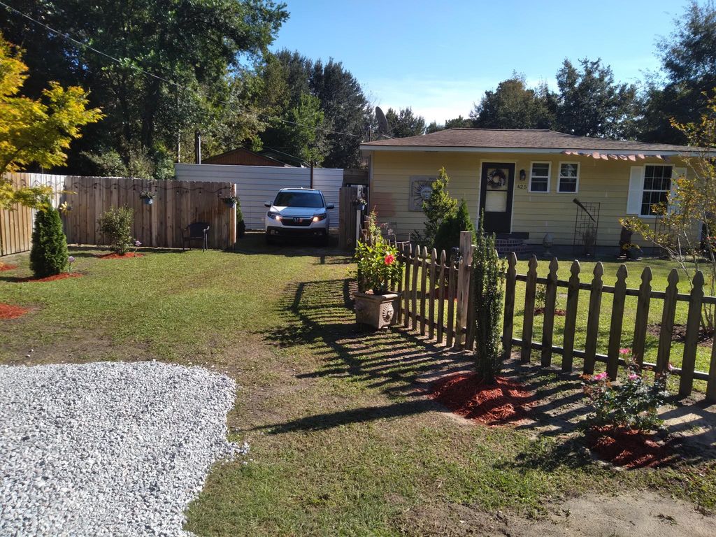 425 Pack Rd, Sumter, SC 29150