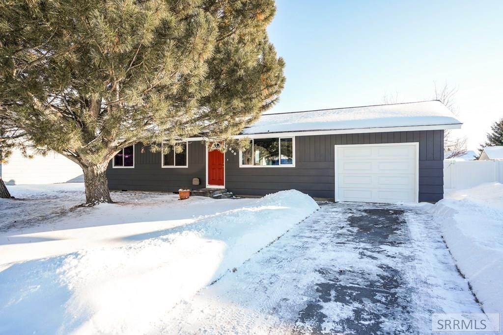 300 N Farnsworth Dr, Idaho Falls, ID 83401 Trulia