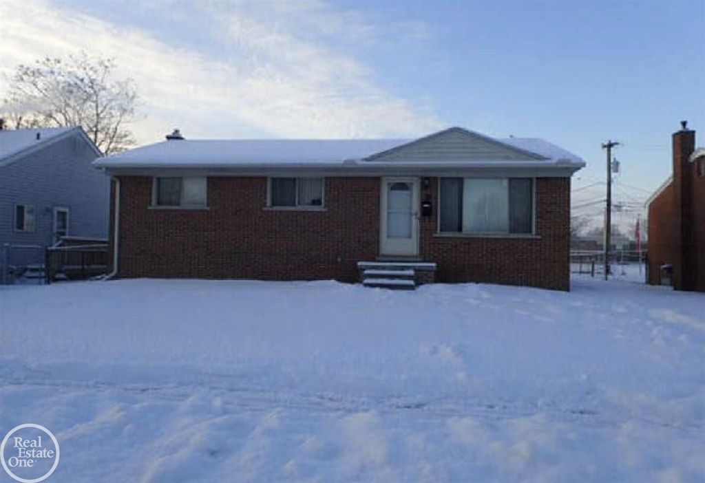 59 Robertson St, Mount Clemens, MI 48043 3 Bed, 1 Bath SingleFamily