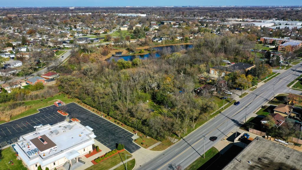 Photo 4 of 436 W  Fullerton Ave