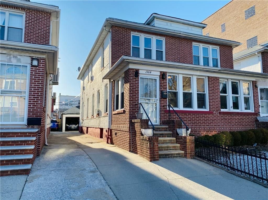 1564 W 3rd St, Brooklyn, NY 11204