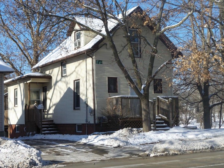 309 N Shiawassee St, Owosso, MI 2 Bed, 1 Bath SingleFamily Home 5