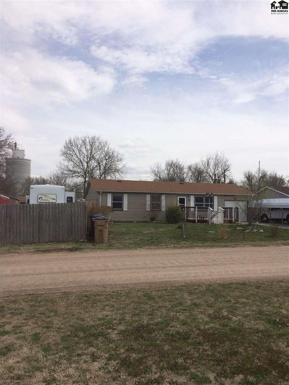10 S Pierce St, Nickerson, KS 67561 Trulia